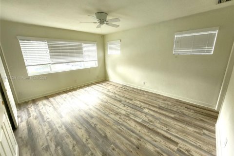 Copropriété à vendre à Fort Lauderdale, Floride: 2 chambres, 104.05 m2 № 1944748 - photo 9