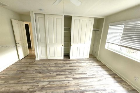 Copropriété à vendre à Fort Lauderdale, Floride: 2 chambres, 104.05 m2 № 1944748 - photo 10