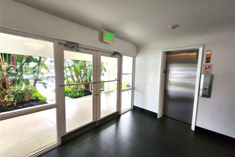 Copropriété à vendre à Fort Lauderdale, Floride: 2 chambres, 104.05 m2 № 1944748 - photo 16