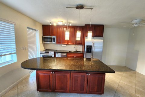 Copropriété à vendre à Fort Lauderdale, Floride: 2 chambres, 104.05 m2 № 1944748 - photo 4
