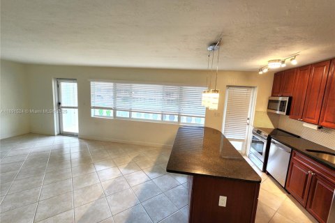 Copropriété à vendre à Fort Lauderdale, Floride: 2 chambres, 104.05 m2 № 1944748 - photo 5