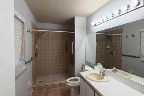 House in Plant City, Florida 3 bedrooms, 175.21 sq.m. № 2112761 - photo 11