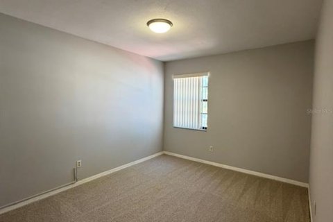 House in Plant City, Florida 3 bedrooms, 175.21 sq.m. № 2112761 - photo 15
