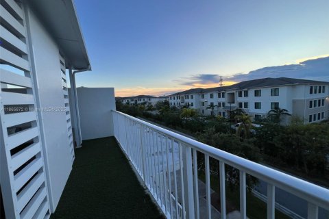 House in Homestead, Florida 4 bedrooms, 133.22 sq.m. № 1893493 - photo 22