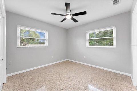 Villa ou maison à vendre à Tampa, Floride: 4 chambres, 181.9 m2 № 2352329 - photo 28
