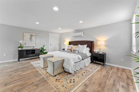 Villa ou maison à vendre à Tampa, Floride: 4 chambres, 181.9 m2 № 2352329 - photo 16