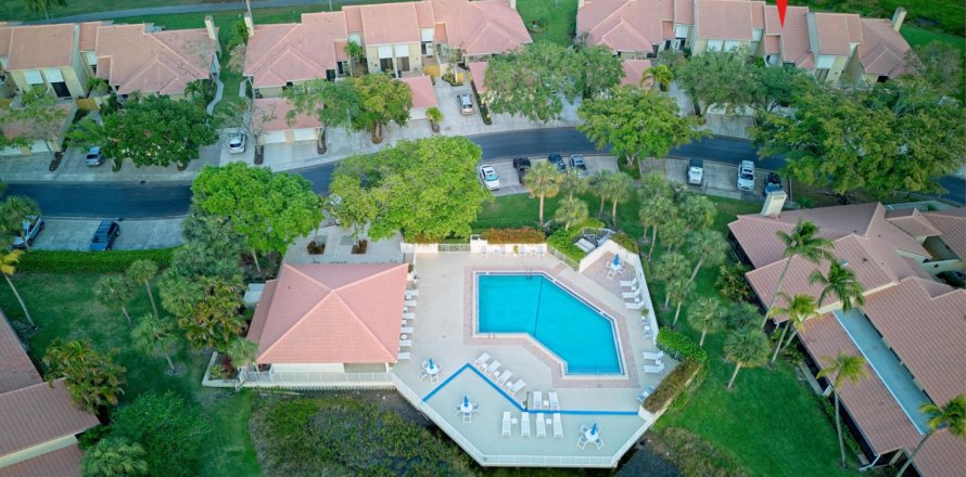 Touwnhouse à Palm Beach Gardens, Floride 2 chambres, 147.99 m2 № 2292127
