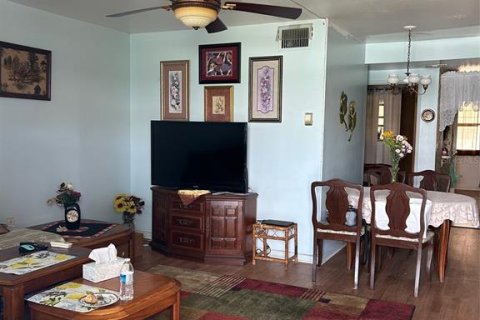 Купить кондоминиум в Сент-Питерсберг, Флорида 7 комнат, 74.32м2, № 1652204 - фото 11