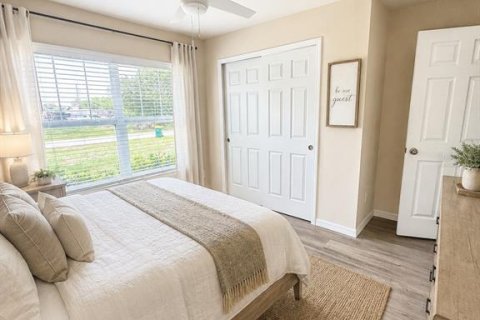 Apartment in Englewood, Florida 2 bedrooms, 97.36 sq.m. № 2210574 - photo 5