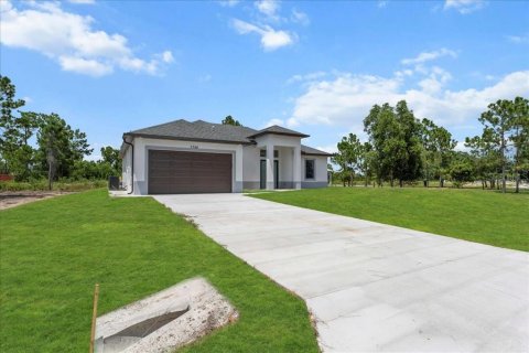 House in LaBelle, Florida 4 bedrooms, 171.13 sq.m. № 1882792 - photo 4