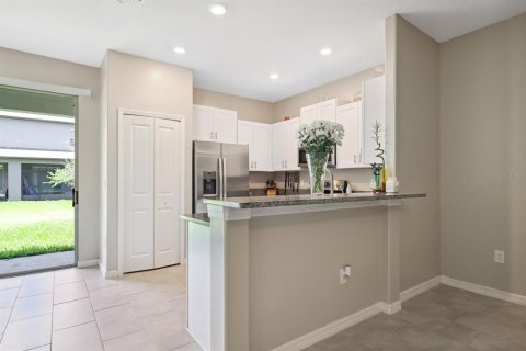 Townhouse in Ruskin, Florida 3 bedrooms, 158.03 sq.m. № 1630900 - photo 9