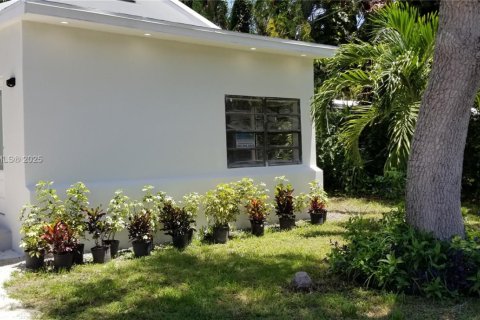 Casa en venta en North Miami Beach, Florida, 3 dormitorios, 75.62 m2 № 1728328 - foto 4