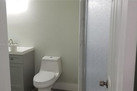 Casa en venta en North Miami Beach, Florida, 3 dormitorios, 75.62 m2 № 1728328 - foto 6