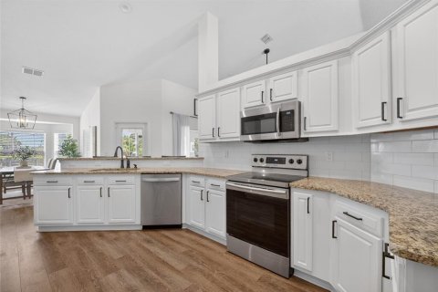 Casa en venta en Ocala, Florida, 4 dormitorios, 218.04 m2 № 2137636 - foto 10
