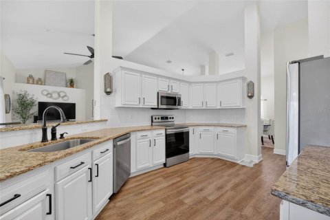 Casa en venta en Ocala, Florida, 4 dormitorios, 218.04 m2 № 2137636 - foto 11
