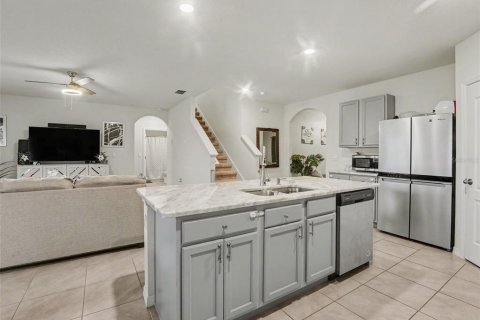 Casa en venta en Winter Haven, Florida, 5 dormitorios, 250.46 m2 № 2200601 - foto 6