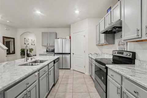 Casa en venta en Winter Haven, Florida, 5 dormitorios, 250.46 m2 № 2200601 - foto 7
