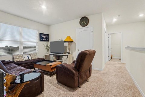 Casa en venta en Winter Haven, Florida, 5 dormitorios, 250.46 m2 № 2200601 - foto 8