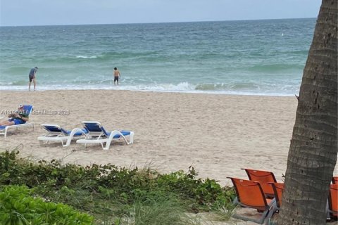 Copropriété à louer à Fort Lauderdale, Floride: 3 chambres, 128.39 m2 № 2257566 - photo 3
