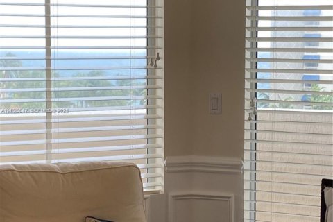 Copropriété à louer à Fort Lauderdale, Floride: 3 chambres, 128.39 m2 № 2257566 - photo 25