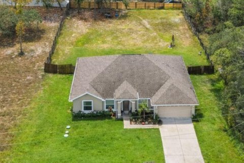 House in Weeki Wachee, Florida 4 bedrooms, 200.95 sq.m. № 2277331