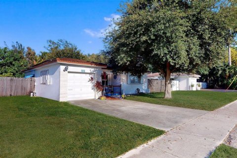 Купить виллу или дом в Холливуд, Флорида 2 спальни, 132.76м2, № 1971241 - фото 19