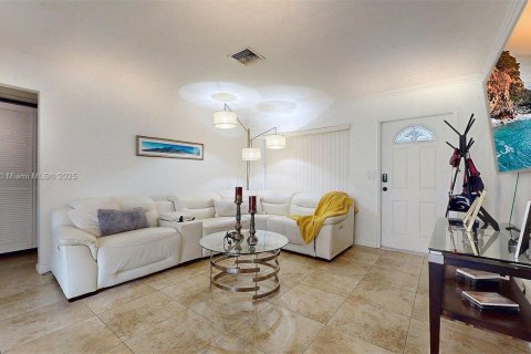 Купить виллу или дом в Холливуд, Флорида 2 спальни, 132.76м2, № 1971241 - фото 4