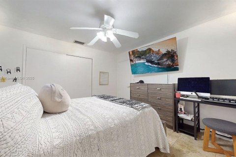 Купить виллу или дом в Холливуд, Флорида 2 спальни, 132.76м2, № 1971241 - фото 30