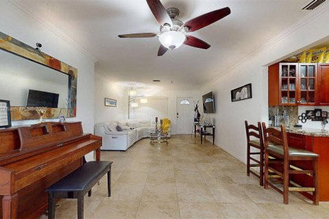 Купить виллу или дом в Холливуд, Флорида 2 спальни, 132.76м2, № 1971241 - фото 8