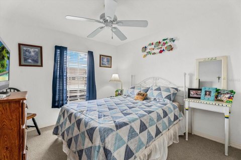 Condo in North Port, Florida, 3 bedrooms № 2201050 - photo 20