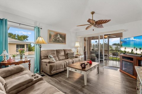 Condo in North Port, Florida, 3 bedrooms № 2201050 - photo 9
