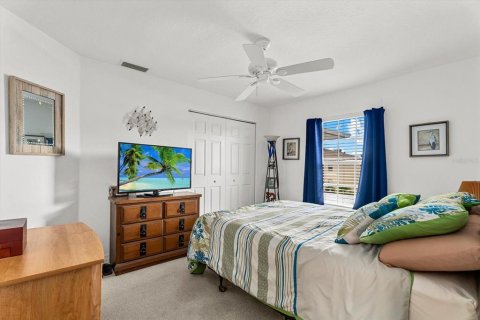 Condo in North Port, Florida, 3 bedrooms № 2201050 - photo 18