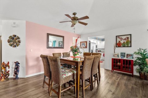 Condo in North Port, Florida, 3 bedrooms № 2201050 - photo 6