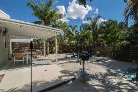 Propiedad comercial en venta en Sarasota, Florida, 133.87 m2 № 2166239 - foto 16