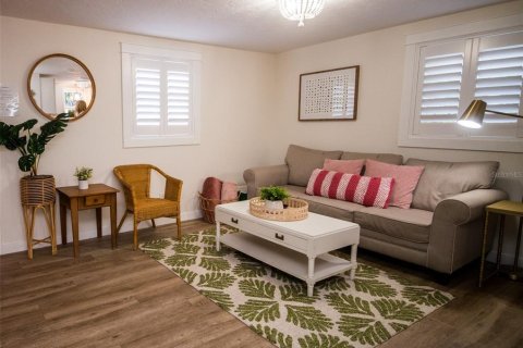 Propiedad comercial en venta en Sarasota, Florida, 133.87 m2 № 2166239 - foto 5