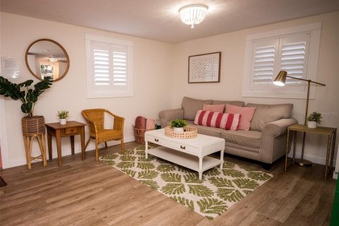 Propiedad comercial en venta en Sarasota, Florida, 133.87 m2 № 2166239 - foto 4