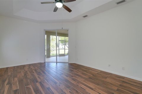 Casa en alquiler en North Port, Florida, 3 dormitorios, 171.31 m2 № 2111274 - foto 14