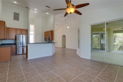 Casa en alquiler en North Port, Florida, 3 dormitorios, 171.31 m2 № 2111274 - foto 9