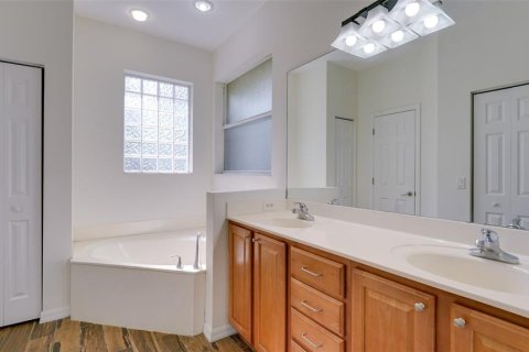 Casa en alquiler en North Port, Florida, 3 dormitorios, 171.31 m2 № 2111274 - foto 16