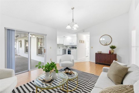 Villa ou maison à vendre à Kissimmee, Floride: 3 chambres, 153.85 m2 № 2091876 - photo 23
