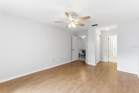 Villa ou maison à vendre à Kissimmee, Floride: 3 chambres, 153.85 m2 № 2091876 - photo 13