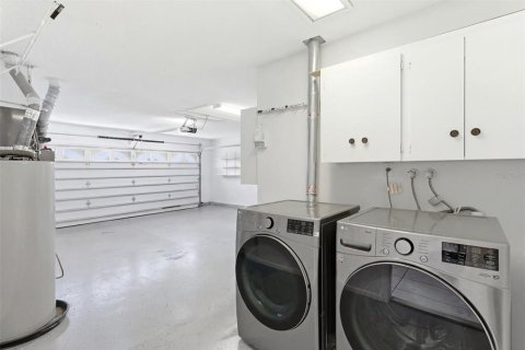 Villa ou maison à vendre à Kissimmee, Floride: 3 chambres, 153.85 m2 № 2091876 - photo 30