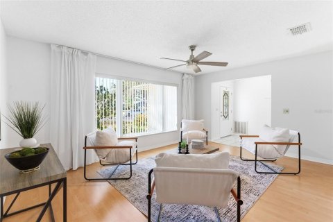 Villa ou maison à vendre à Kissimmee, Floride: 3 chambres, 153.85 m2 № 2091876 - photo 9