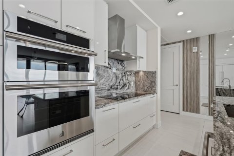 Copropriété à louer à Saint Petersburg, Floride: 2 chambres, 154.5 m2 № 2222598 - photo 11