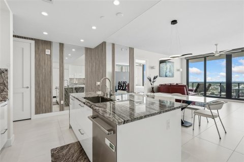 Copropriété à louer à Saint Petersburg, Floride: 2 chambres, 154.5 m2 № 2222598 - photo 12
