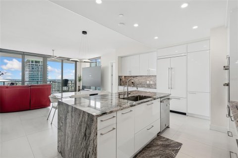 Copropriété à louer à Saint Petersburg, Floride: 2 chambres, 154.5 m2 № 2222598 - photo 5