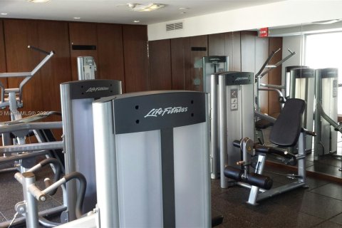 Condo in Miami, Florida, 2 bedrooms  № 1972663 - photo 19