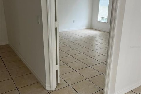 House in Okeechobee, Florida 3 bedrooms, 138.8 sq.m. № 2149496 - photo 9