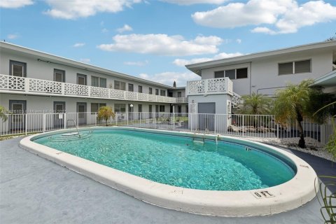 Copropriété à vendre à North Miami, Floride: 2 chambres № 2034774 - photo 26