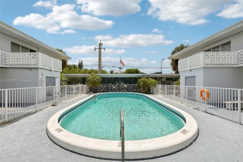 Copropriété à vendre à North Miami, Floride: 2 chambres № 2034774 - photo 28